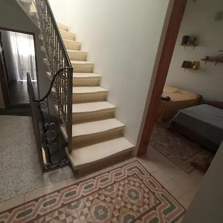 ベッド・アンド・ブレックファスト Dhara House Malta パオーラ