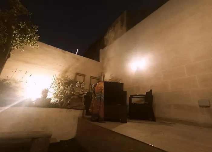 Dhara House Malta Bed & Breakfast