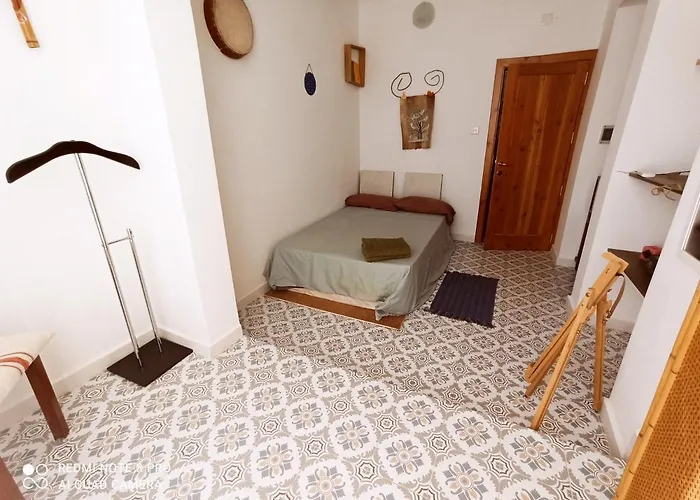 Dhara House Malta Bed & Breakfast
