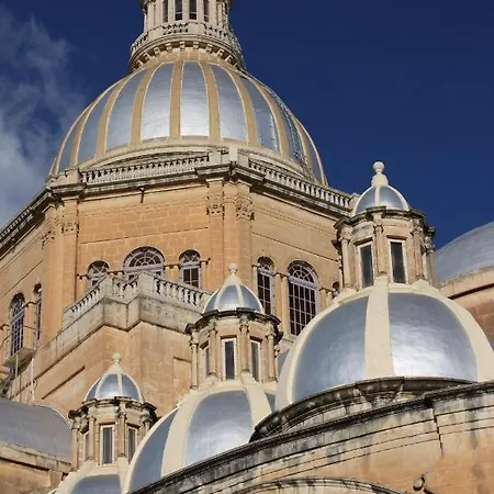 Couette-café Dhara House Malta Paola