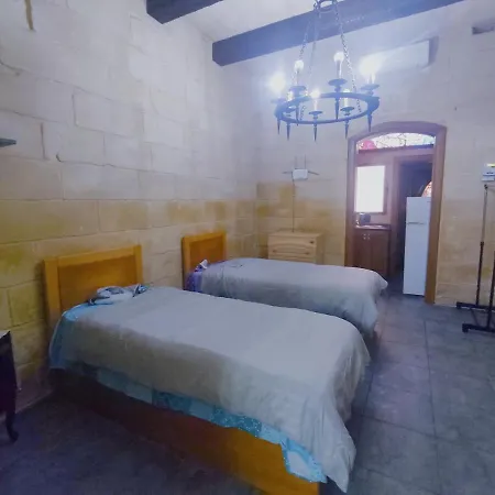Dhara House Malta Couette-café Paola